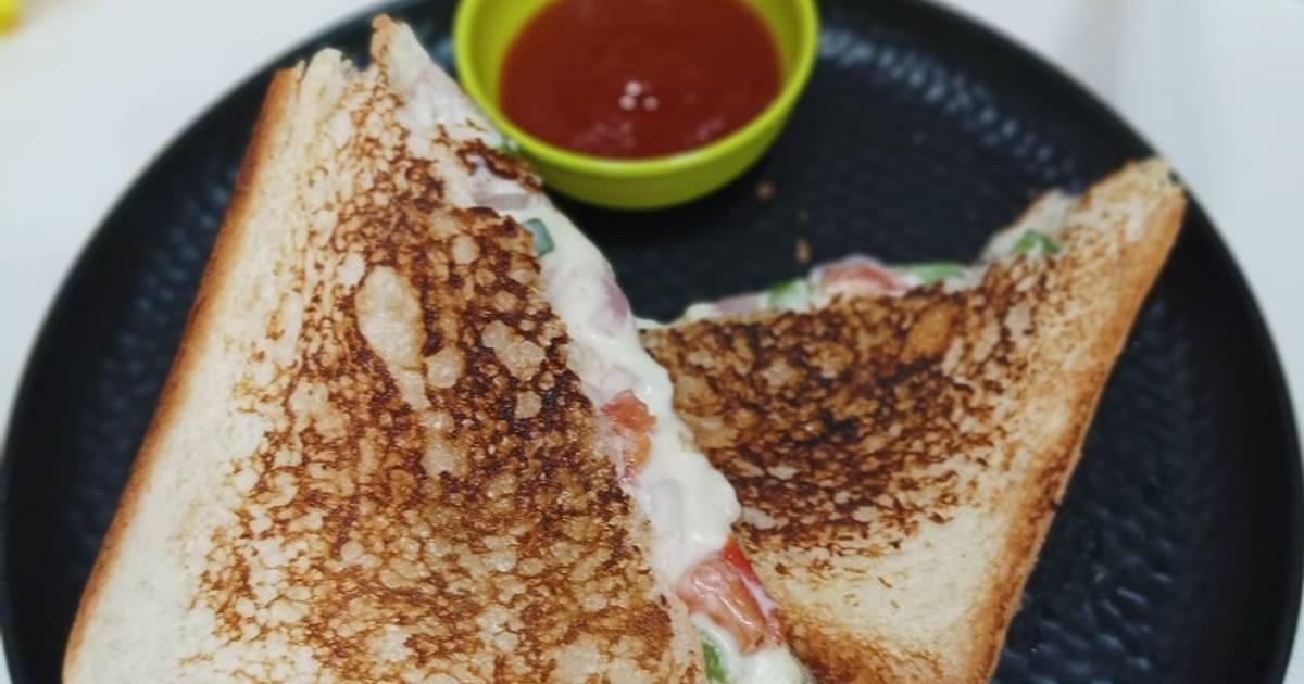 Vegetable cheese spread Sandwich Recipe by Sonal Gaurav Suthar Cookpad