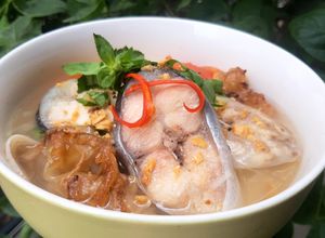 Hình của món Canh măng cá và lòng cá.