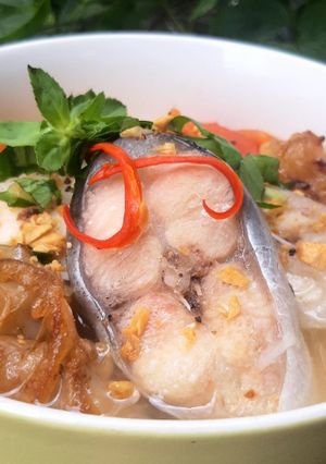 Hình của món Canh măng cá và lòng cá.