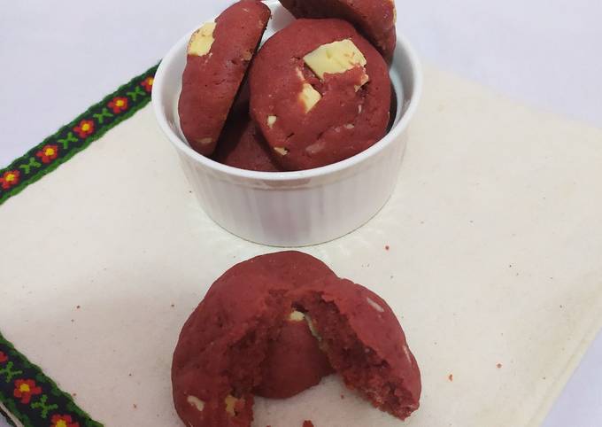 Red Velvet Soft Cookies