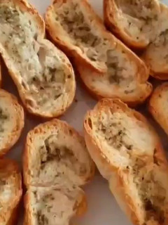 Una foto de Pan de ajo