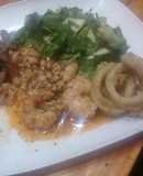 Langostinos al ajillo, apio, perejil y manzana, rabas y cornalitos