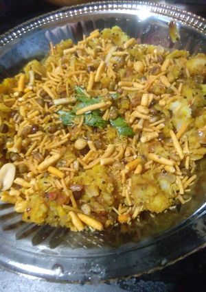 ब्रेड पोहा रेसिपी (bread poha recipe in Hindi) रेसिपी मुख्य फोटो