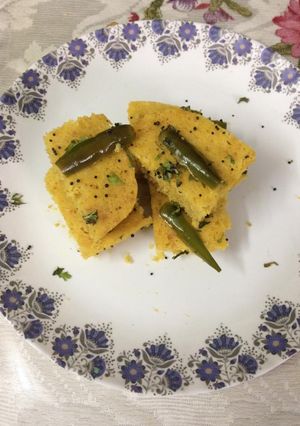 A picture of Instant khaman dhokla.