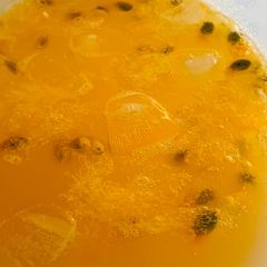A picture of Passion fruit juice.