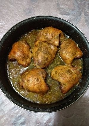 Фото Куриные бедра, запечённые в духовке.