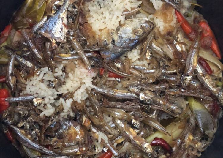 Langkah Mudah untuk Menyiapkan Nasi Liwet Rice Cooker Khas Sunda yang Menggugah Selera