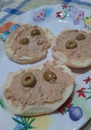 Una foto de Paté de sardinas para acompañar un brindis anticipado