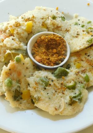 A picture of Semiya Rava Idli.