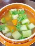 Canh bí xanh và bí đỏ nấu nấm