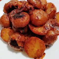 A picture of Tomato fried potatoes.