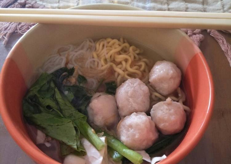 Langkah Mudah untuk Membuat Bakso Ayam Enak Kenyal Anti Gagal