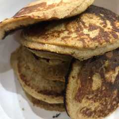 Una foto de Panqueques de banana y avena