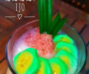 Masakan Unik Es Pisang Ijo Ala Warteg
