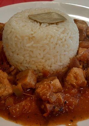 Una foto de Lomo de Atún en salsa