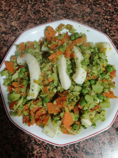 Una foto de Falso cuscús de brócoli y calamares