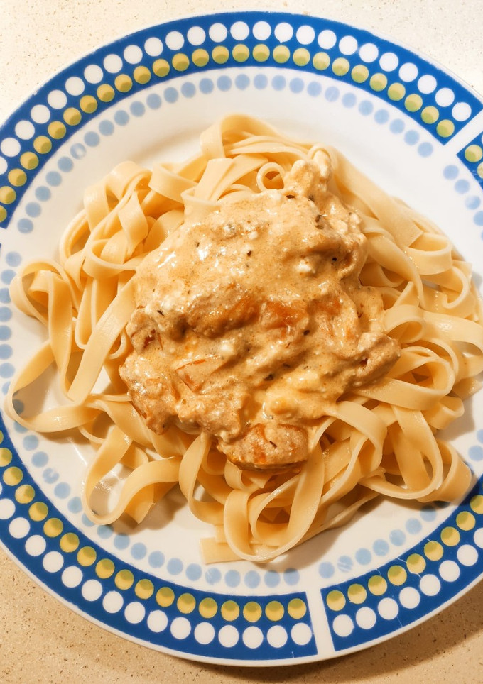 Una foto de Pasta con feta e cherrys