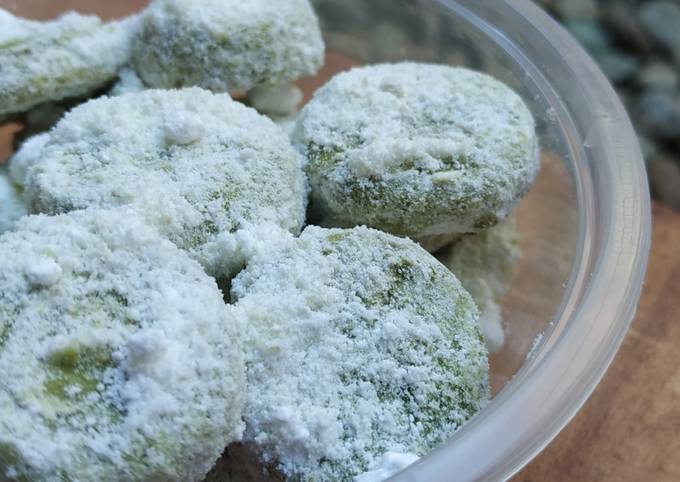 Langkah Mudah untuk Membuat Putri Salju Matcha yang Enak Banget