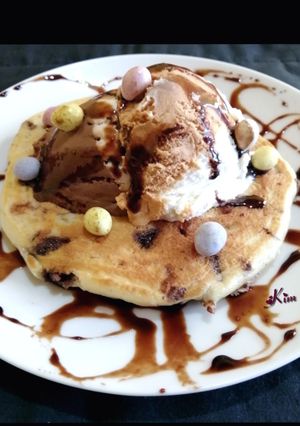 A picture of Choc chip crumpets.