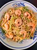 Mì trứng xào tôm, đậu cove