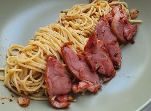 Foto resep Spaghetti aglio olio with smoked duck