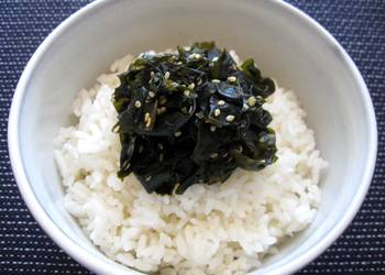 How to Prepare Appetizing Wakame Tsukudani
