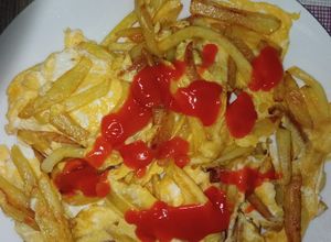 صورة لوصفة طورطية البطاطس المقلية مع صلصة الكاتشاب 😋👍