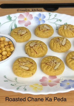 A picture of Roasted Chane Ka Peda.