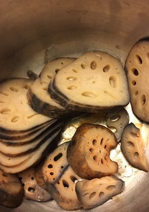 冰糖蓮藕（懶人版）Lotus Roots with Crystal Sugar （for lazy-maker） 的食譜成品照片