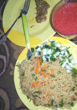 A picture of Fried indomie with veggies.