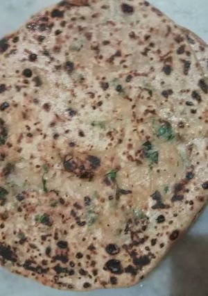 A picture of Aloo paratha.
