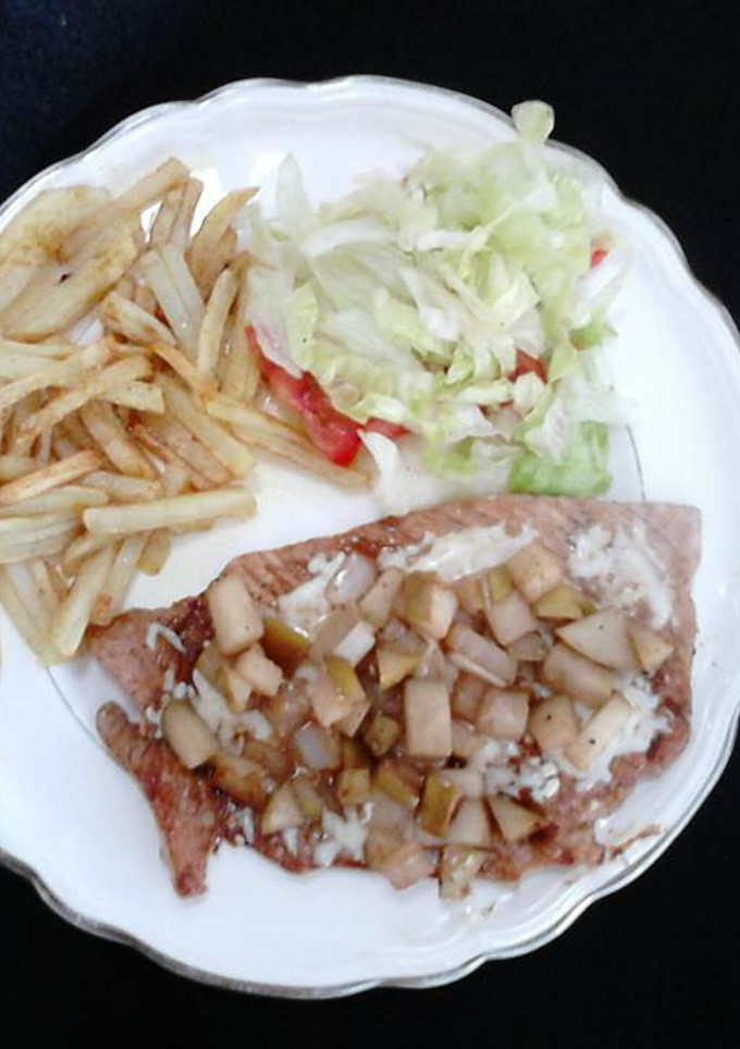 Una foto de Bistec de Cerdo con Pera Caramelizada (La Dama Invernal)