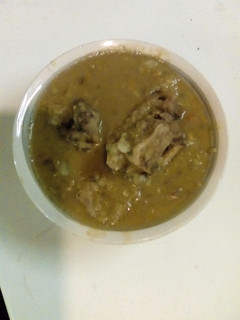 A picture of Peas soup.