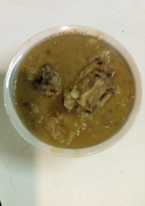 A picture of Peas soup.