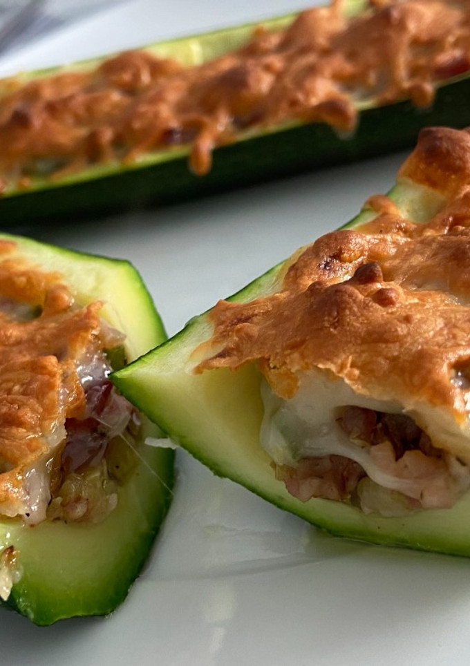 Una foto de Calabacín relleno al horno
