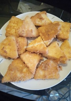A picture of Fried triangle yam.