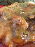 Chuletas de cerdo en salsa de Morrón con curry de la India