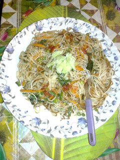 ভেজিটেবল চাউমিন (vegetable chow mein recipe in Bengali) রেসিপির প্রধান ছবি