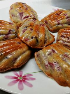 Csokis-meggyes madeleine🍒 recept fotója