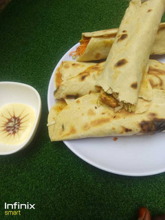 Shawarma ta kaza(chicken shawarma) ainihin hoton girkin