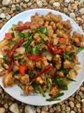 “ผัดพริกเผาไก่กรอบ”