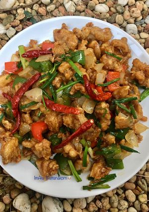 รูปของ “ผัดพริกเผาไก่กรอบ”