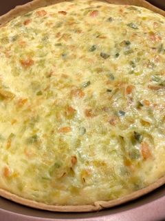 Una foto de Quiche de puerros y salmón