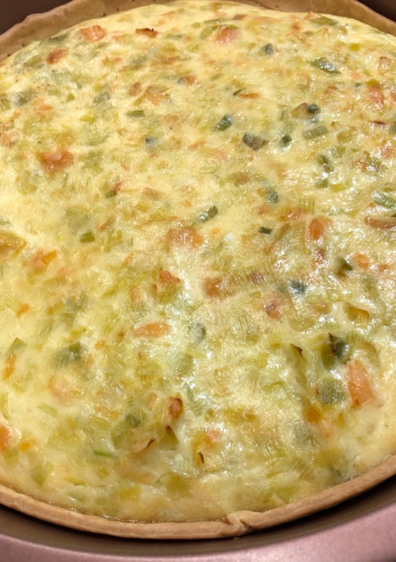 Una foto de Quiche de puerros y salmón