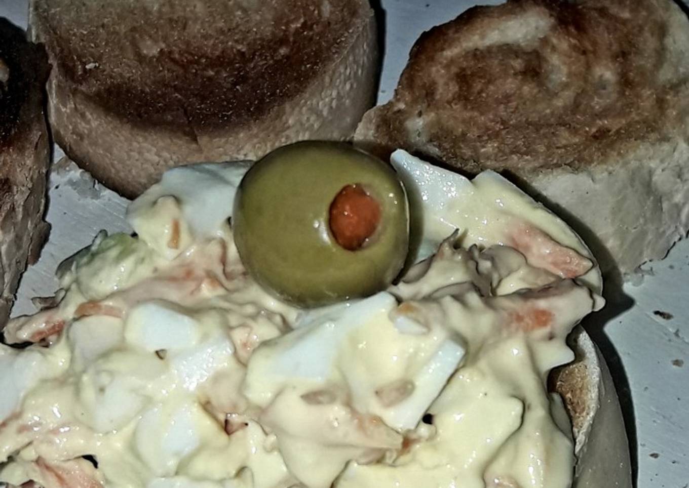 Tostadas con Ensalada de huevo