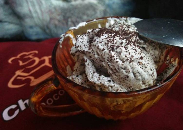 Langkah Mudah untuk Menyiapkan Ice Cream oreo homemade Anti Gagal