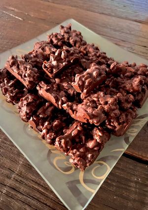 Une photo de Minis barres riz soufflé cacahuètes