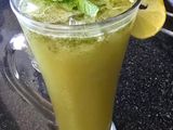 Mint grapes mojito