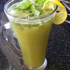 A picture of Mint grapes mojito.