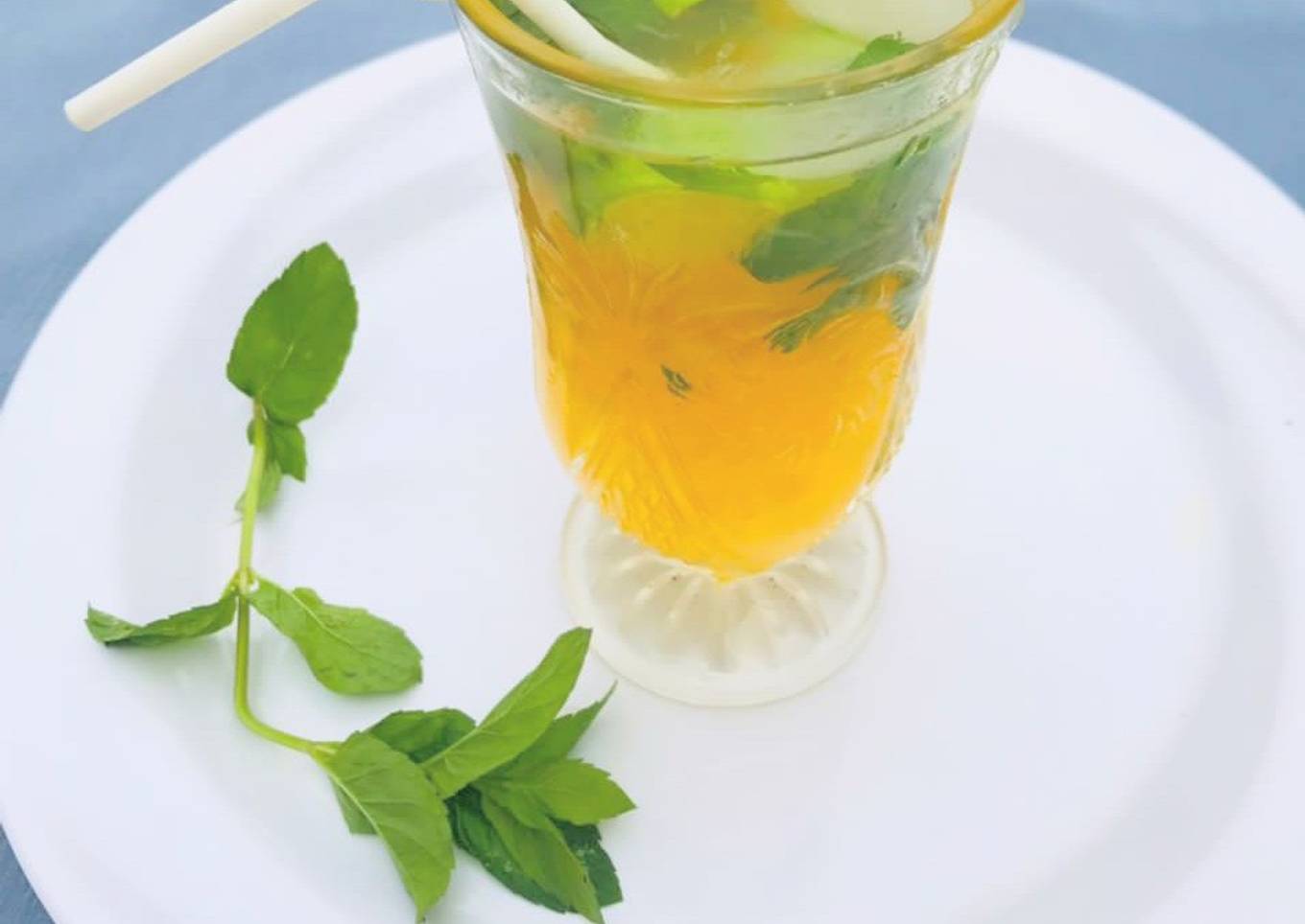 Mango mocktail